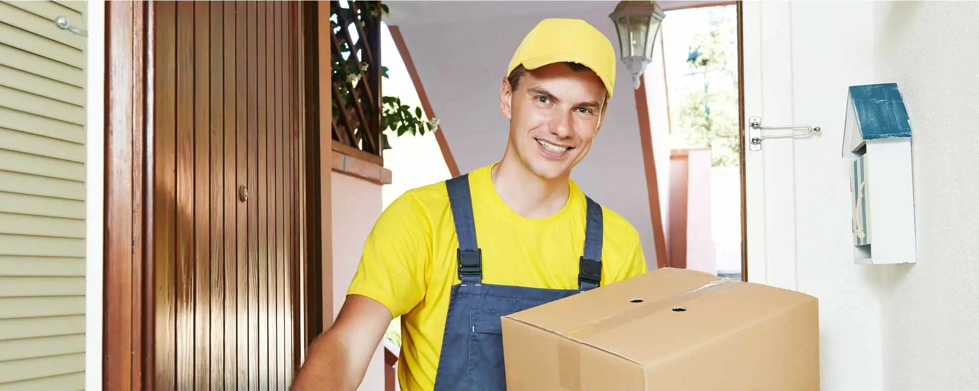 Professional Packers and Movers Team in Action - Unique Movers